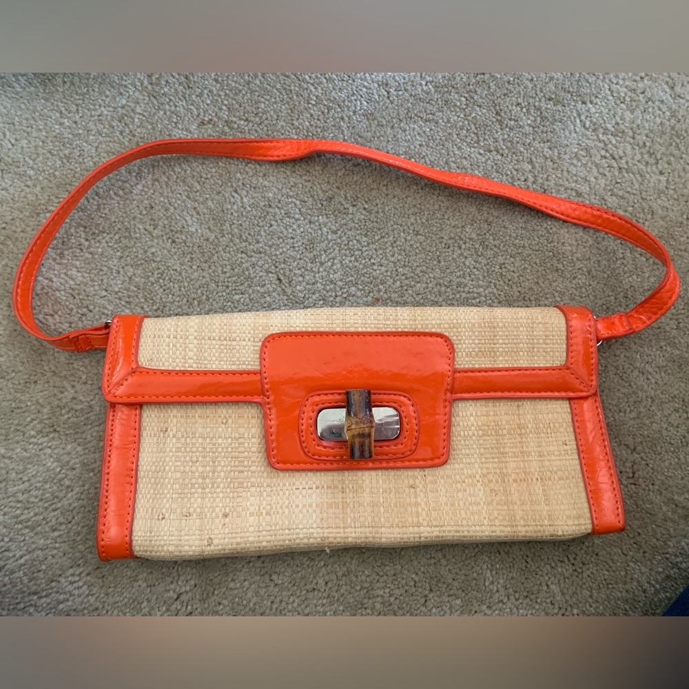 Hand bag